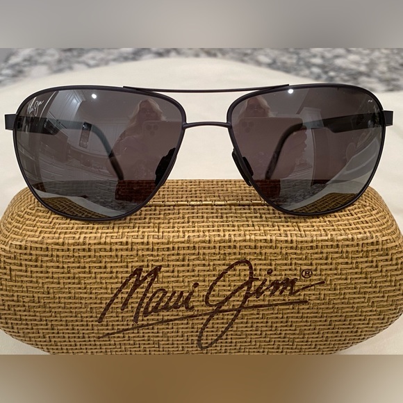 Maui Jim Accessories Nwot Maui Jim Castles Sunglasses In Matte